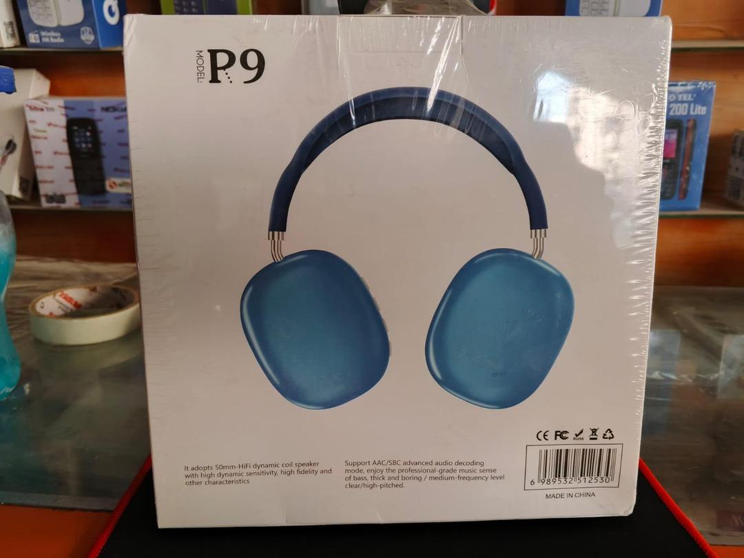 Multicolor Headphone with Advanced Noise Cancellation & Long-Lasting Battery